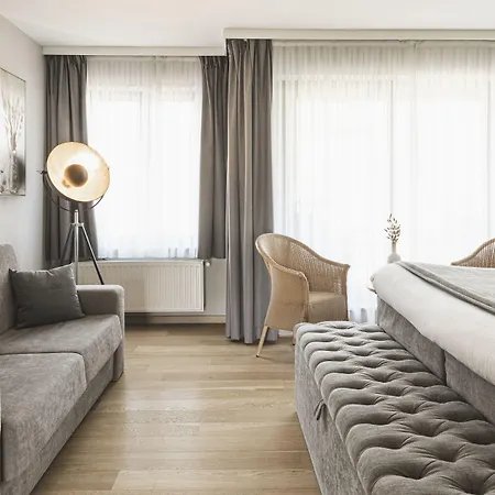 Hotel Boutique 'hof Ter Duinen' 4*